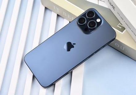 泗县苹果维修点分享iPhone 15 Pro Max屏幕更换全新实操风险 